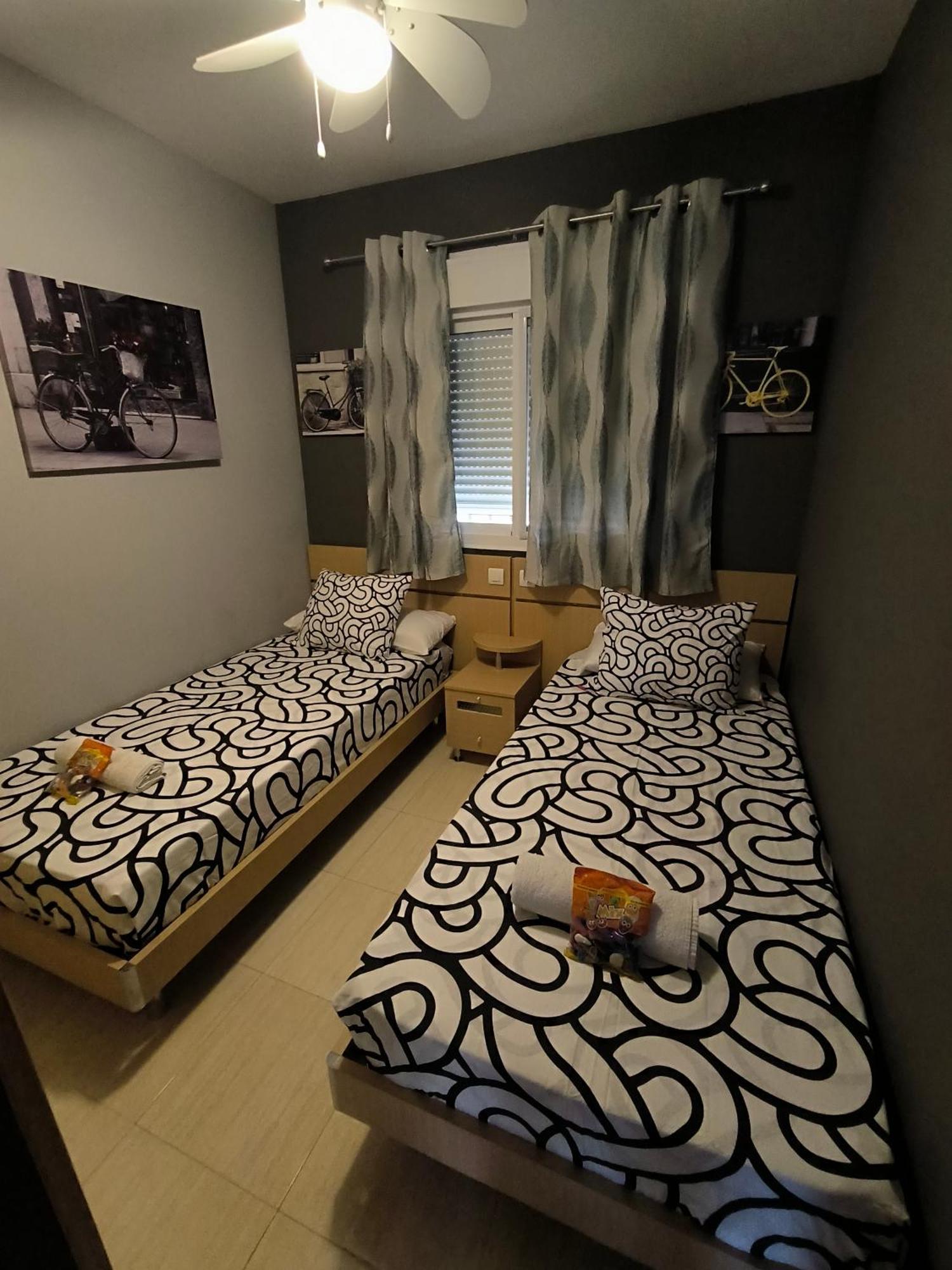 אורופסה דל מר Magic World Apartamento Lyz Y Mar מראה חיצוני תמונה