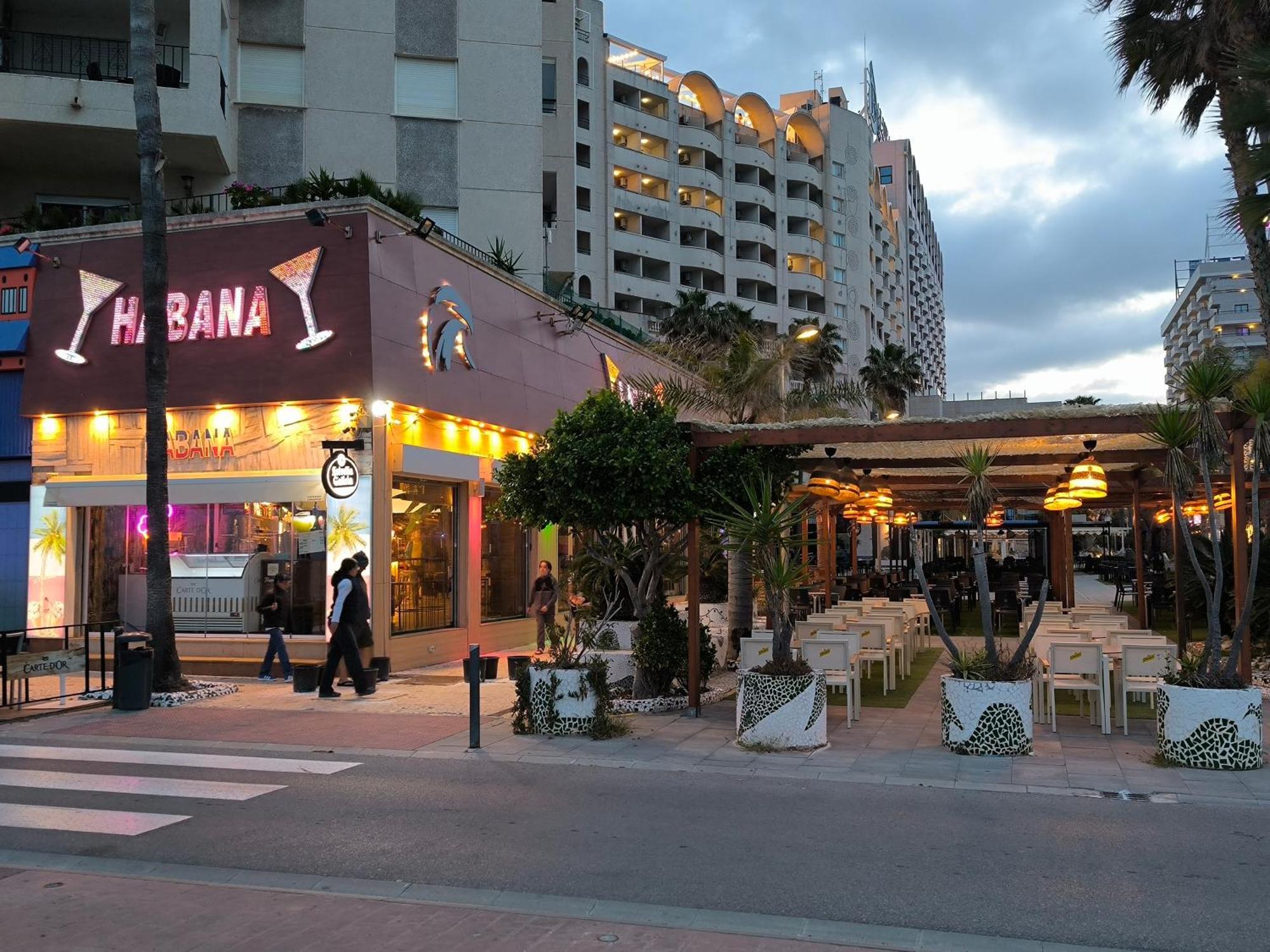 אורופסה דל מר Magic World Apartamento Lyz Y Mar מראה חיצוני תמונה